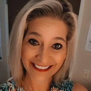 Meet your Posher, Evelyn